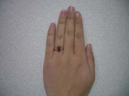ベーネPGガーネットカレ着用(薬指)