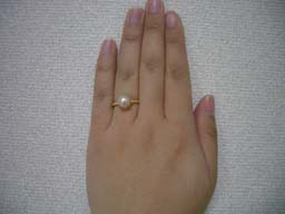 セデューストYG・生パールハート着用