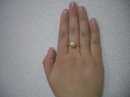 セデューストYG・生パールハート着用(中指)