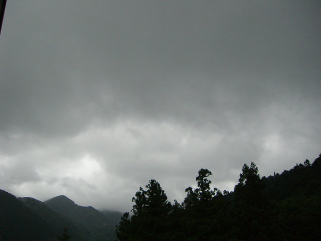 雨の鳴子温泉