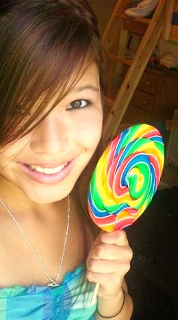 Nikki&Lollipop.jpg