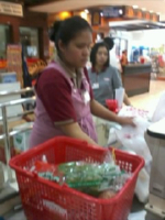 フードランドのキャッシャー