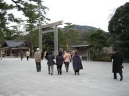 伊勢神宮へ向かう一行