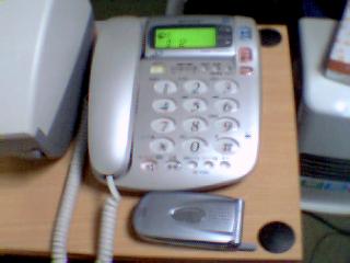 部屋の電話から内線