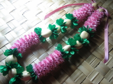 Twisty Cigar Lei