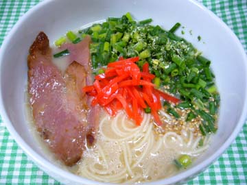 090823トンコツラーメン3.JPG