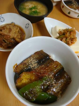 ぱぱごはん秋刀魚のかばやき丼