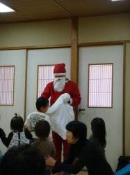 2008クリスマス会サンタ登場