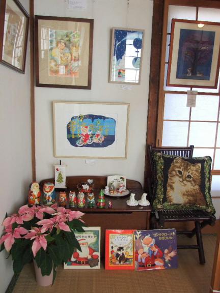 「ねこたちのクリスマス展4」を開催している特別展示室の一部
