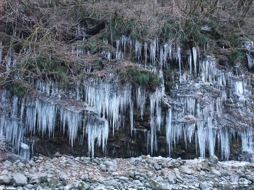 三十槌の氷柱