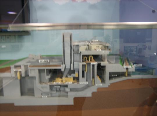 w75