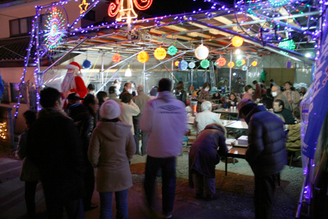 2010-12-18, 西嶋イルミ03.jpg