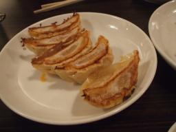 ピリ辛味噌餃子