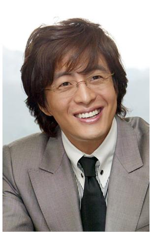 インタビューのヨン８・２４