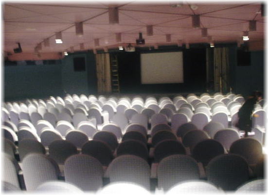 シアター