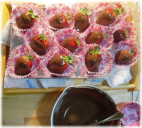 いちごチョコ作成中!