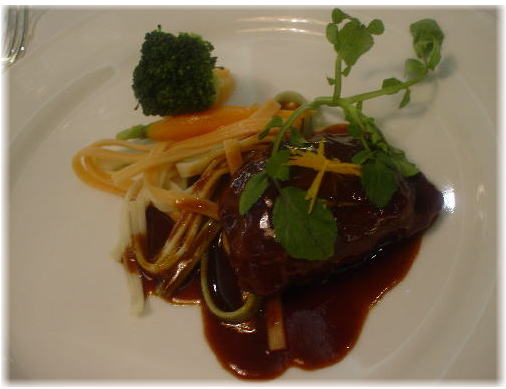 仔牛のきのこ包み