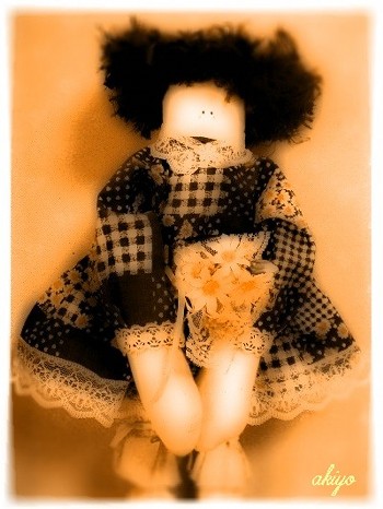 top h-m doll 1