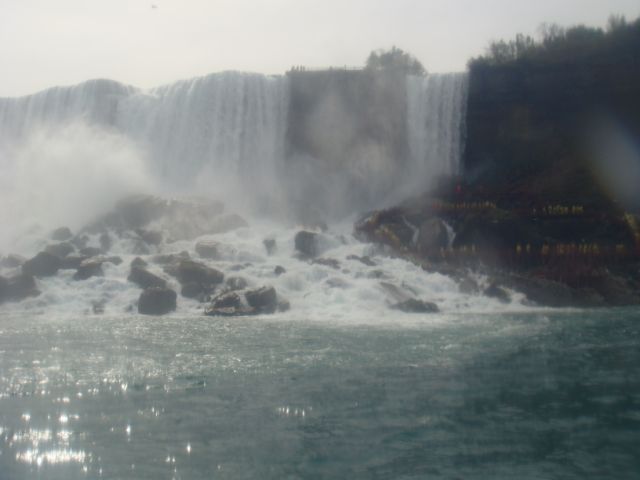 黄色い小さい人