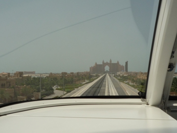 ドバイ1日目モノレール