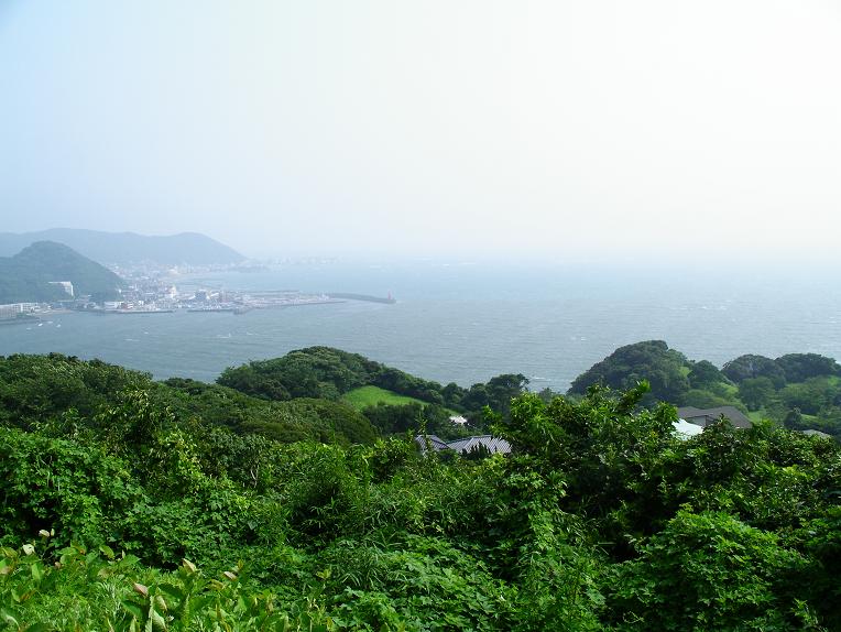 神奈川県逗子市披露山公園から見た湘南の海