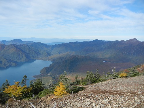 20111010男体山と中禅寺湖