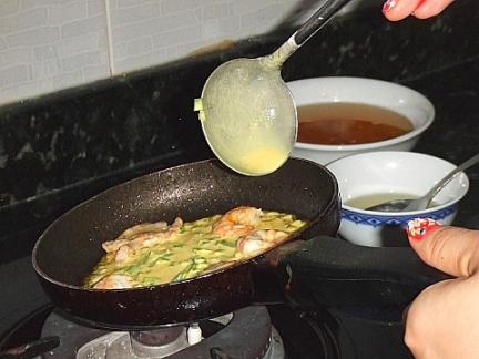 ベトナム中部お好み焼　3