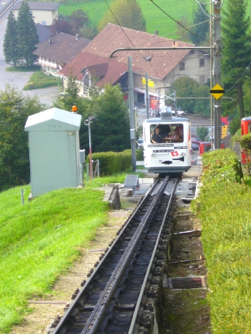 ピラトゥス鉄道の登山電車 4