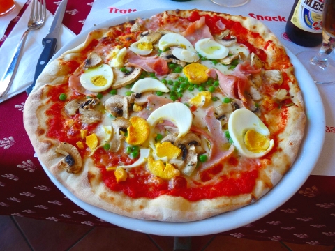 カプリチョーサ・ピザ