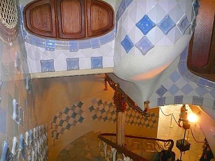 エントランスを見下ろす