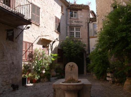 サンポール・ドゥ・ヴァンス 15