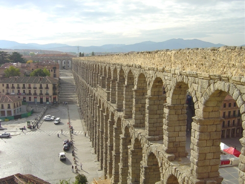 セゴビアのローマ水道 3