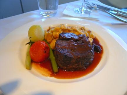 機内食・ファーストクラスの食事　5