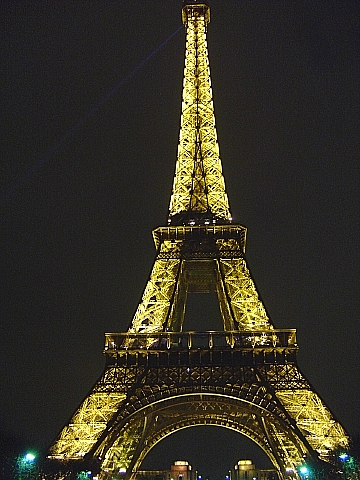 パリのエッフェル塔　4