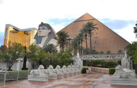 ホテル・ルクソール 3