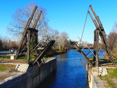 ゴツホのアルルの跳ね橋　1