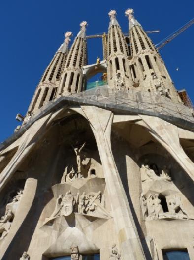 受難のファサード 3