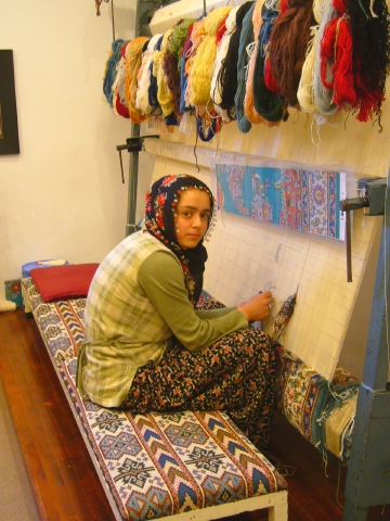 トルコ絨緞　織子　1