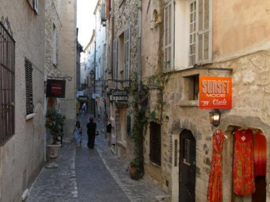 サンポール・ドゥ・ヴァンス 12