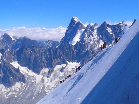 バレブランシュを登る人達