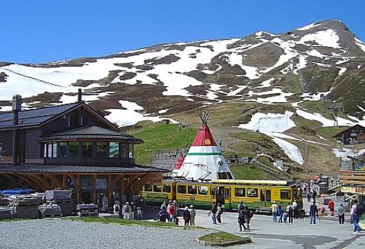 ヴェンゲルンアルプ鉄道　9