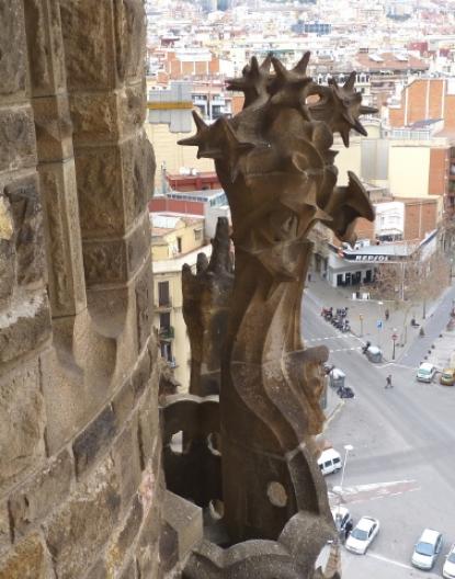 サグラダ・フアミリア 58