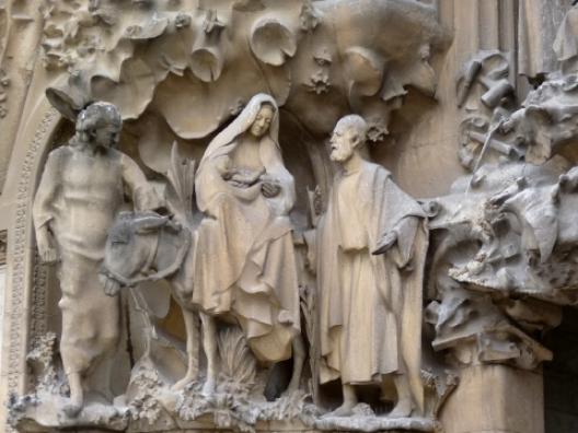 降誕のファサード 13