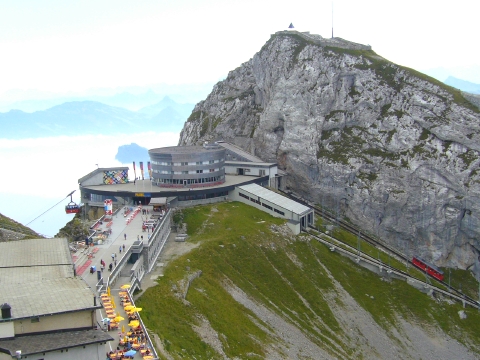 ピラトゥス鉄道の登山電車　10