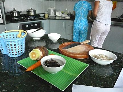 ベトナム中部地方の揚春巻　1