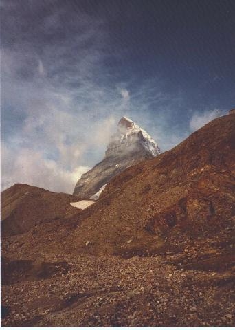 マッターホルン・ヒュッテに向かう登山道