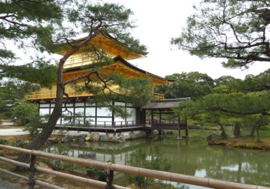 鹿苑寺の金閣 5
