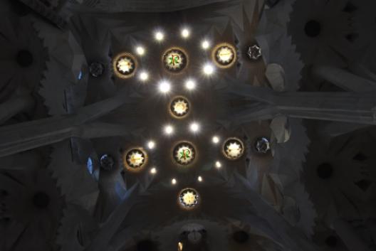 サグラダ・フアミリア 80