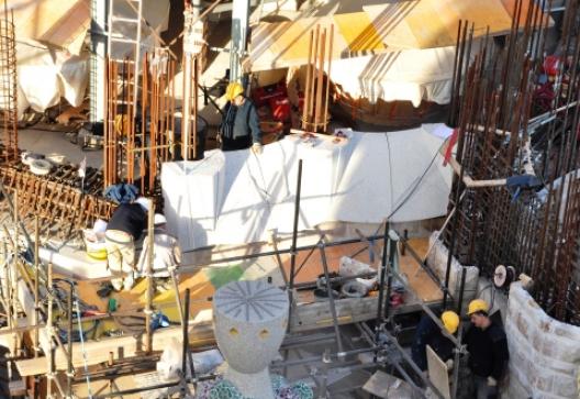 サグラダ・フアミリア 71