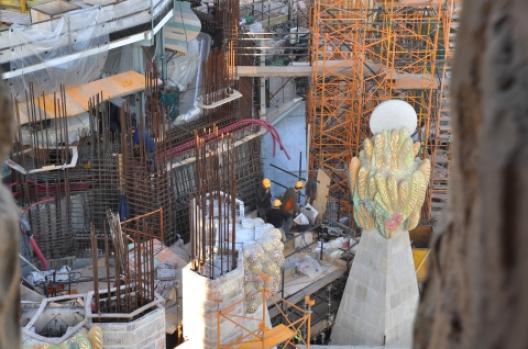 サグラダ・フアミリア 72